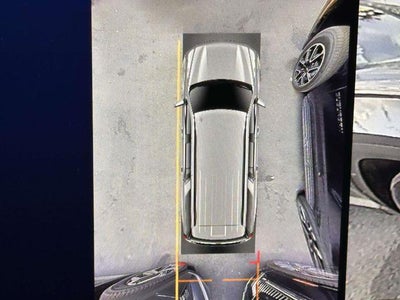 2025 Chevrolet Suburban 4WD LT