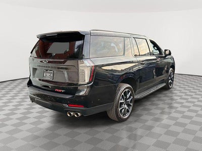2025 Chevrolet Suburban RST