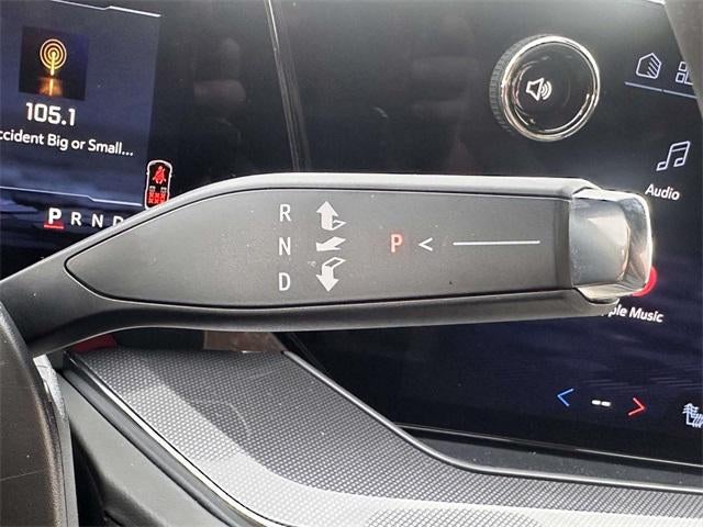 2025 Chevrolet Suburban 4WD RST