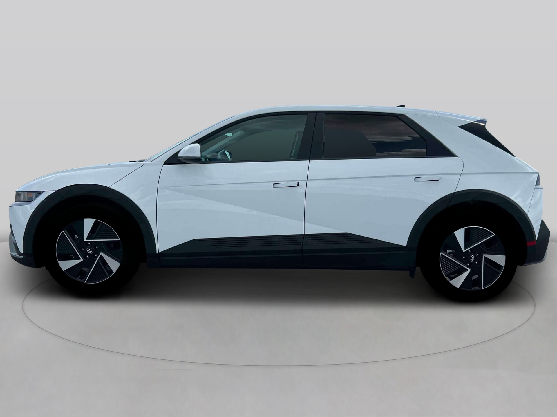 2025 Hyundai IONIQ 5 SE