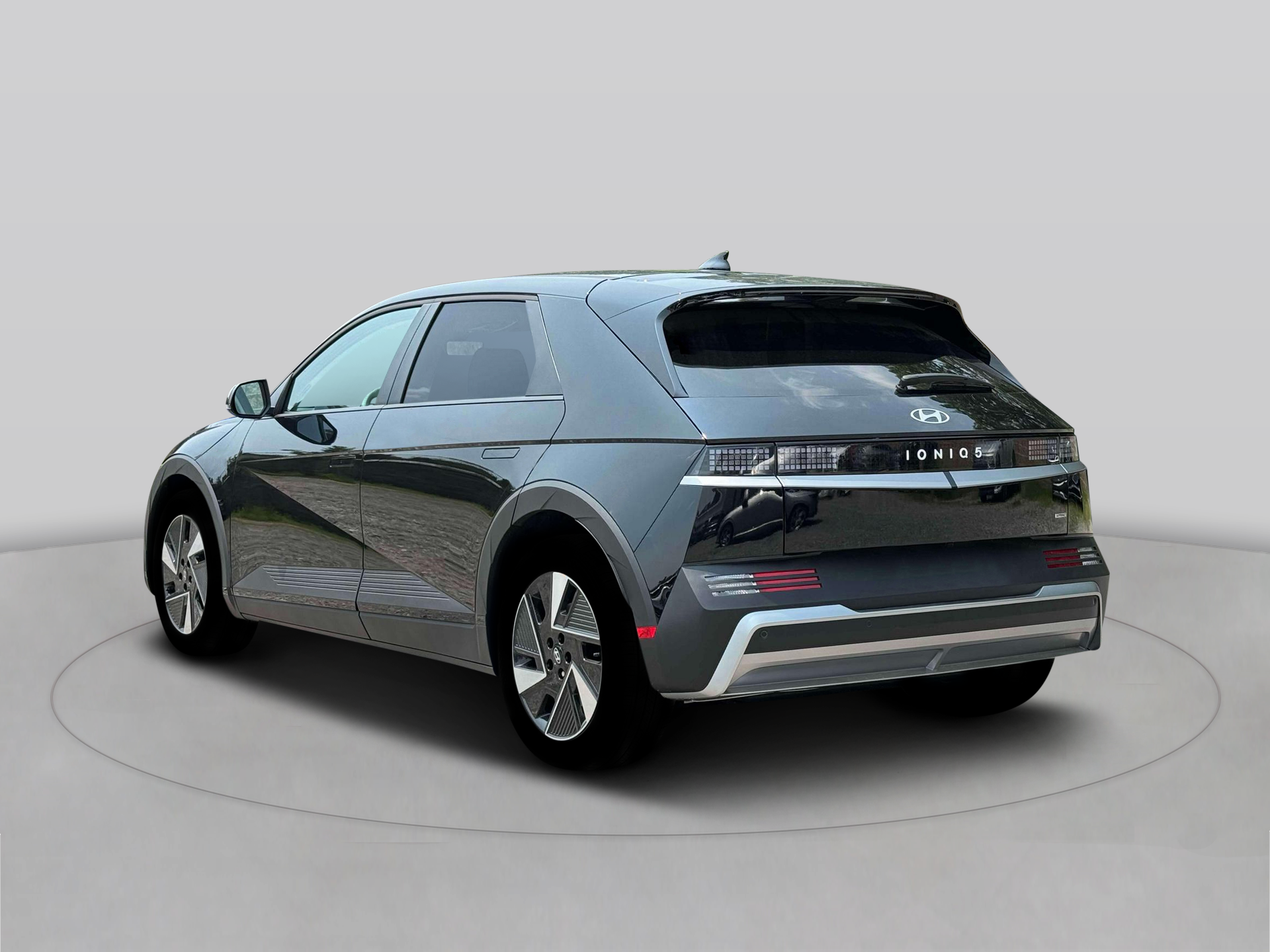 2026 Hyundai IONIQ 5 SE