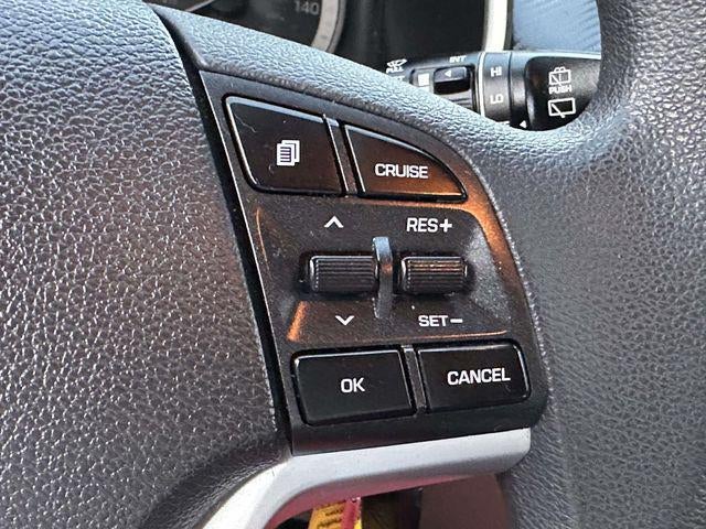 2021 Hyundai TUCSON SE