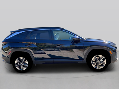 2026 Hyundai TUCSON HYBRID Base