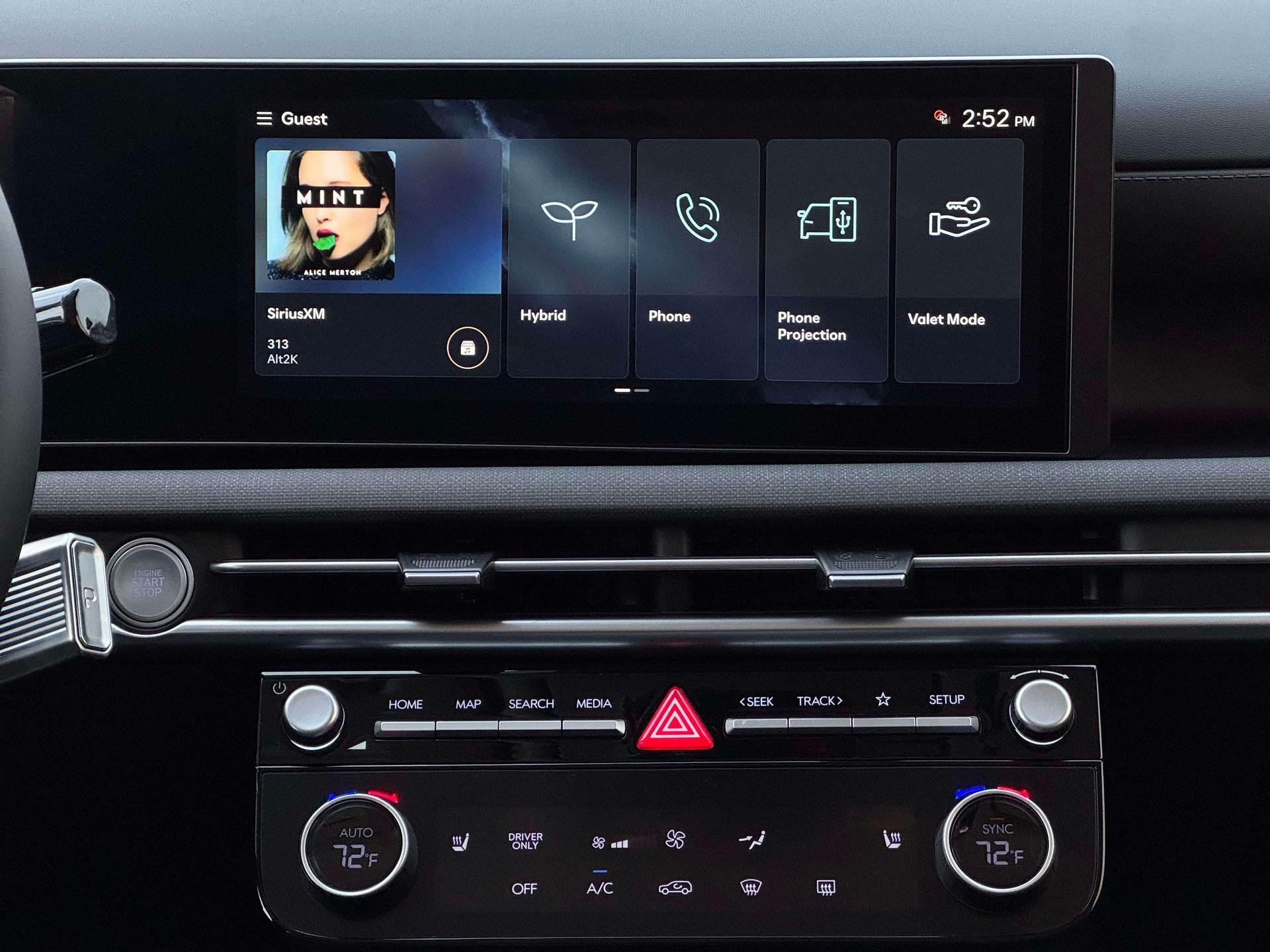 2026 Hyundai TUCSON HYBRID Base
