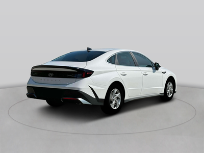 2025 Hyundai SONATA SE