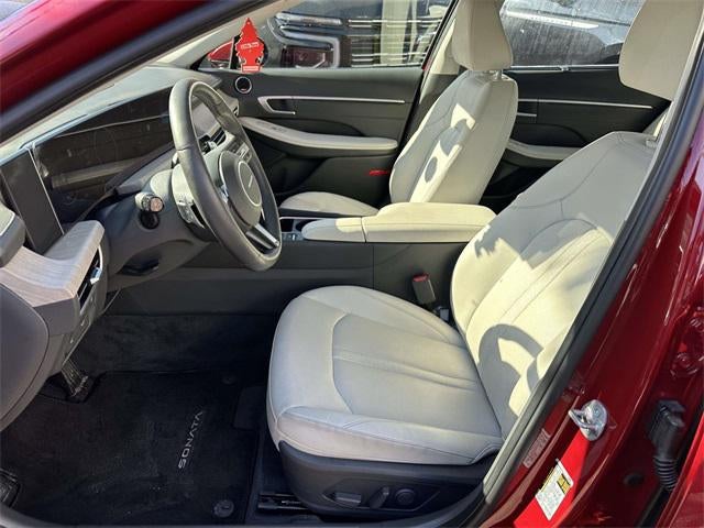 2024 Hyundai SONATA HYBRID Limited