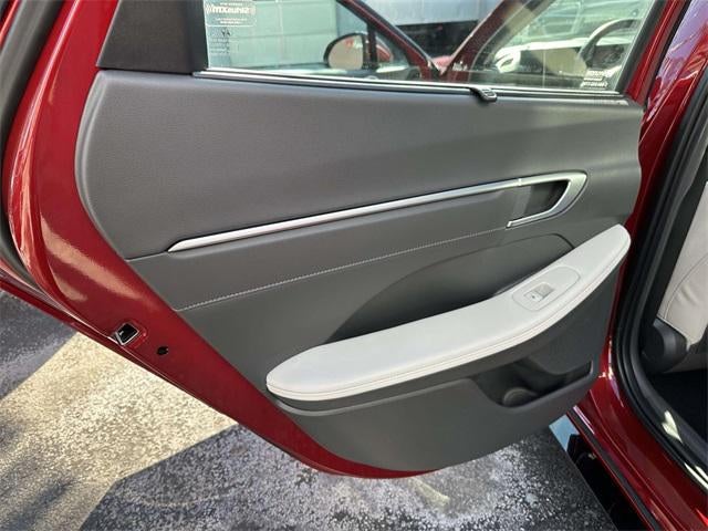 2024 Hyundai SONATA HYBRID Limited