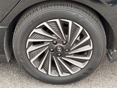 2024 Hyundai SONATA HYBRID Limited
