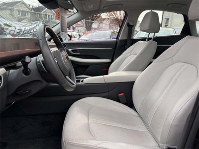 2024 Hyundai SONATA HYBRID Limited
