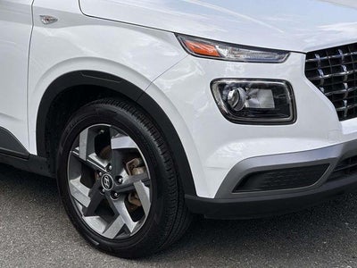 2023 Hyundai VENUE SEL