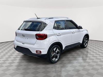 2023 Hyundai VENUE SEL