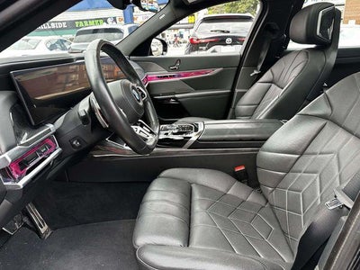 2023 BMW 760 760i xDrive