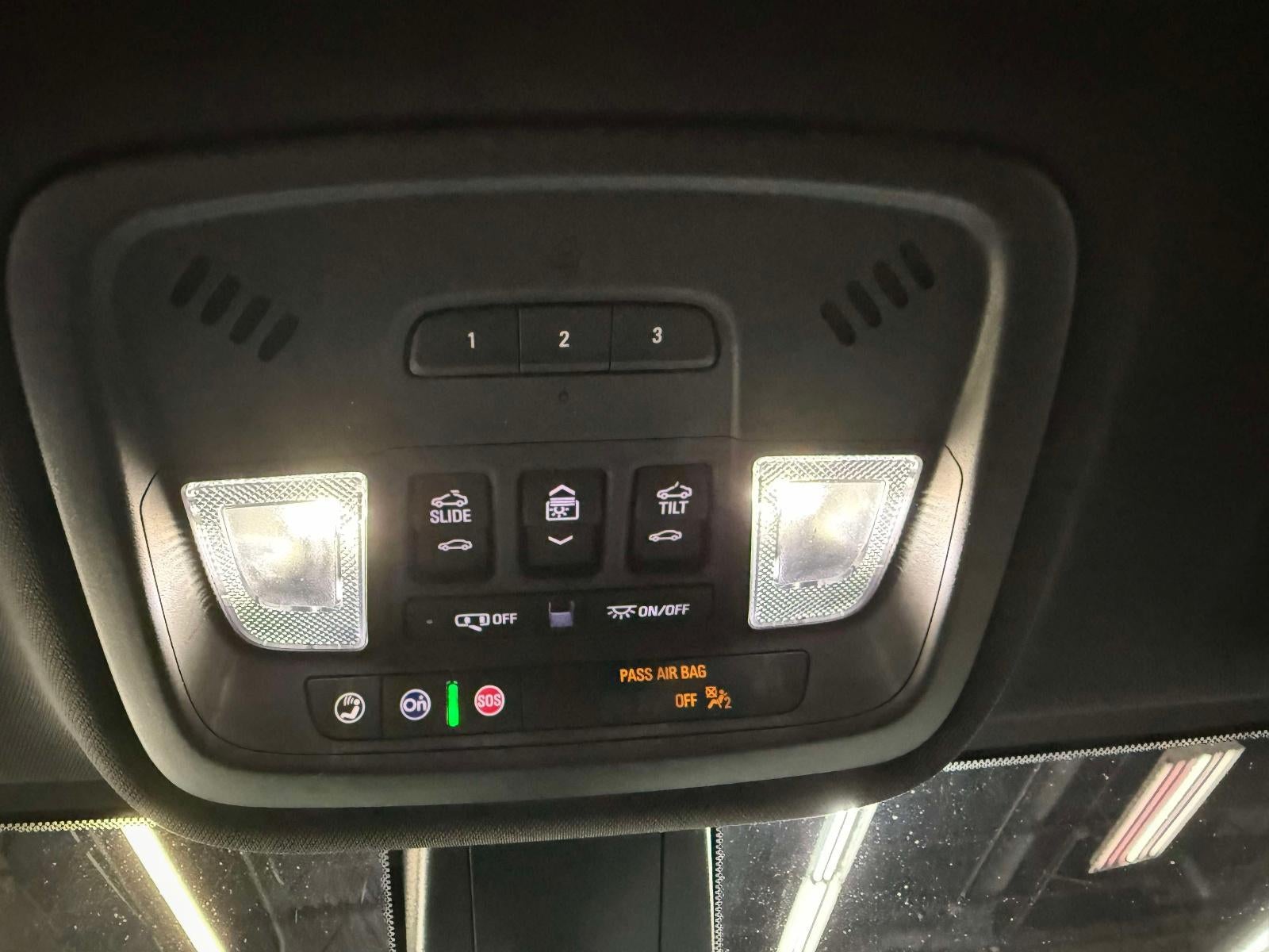 2023 Chevrolet Traverse AWD RS