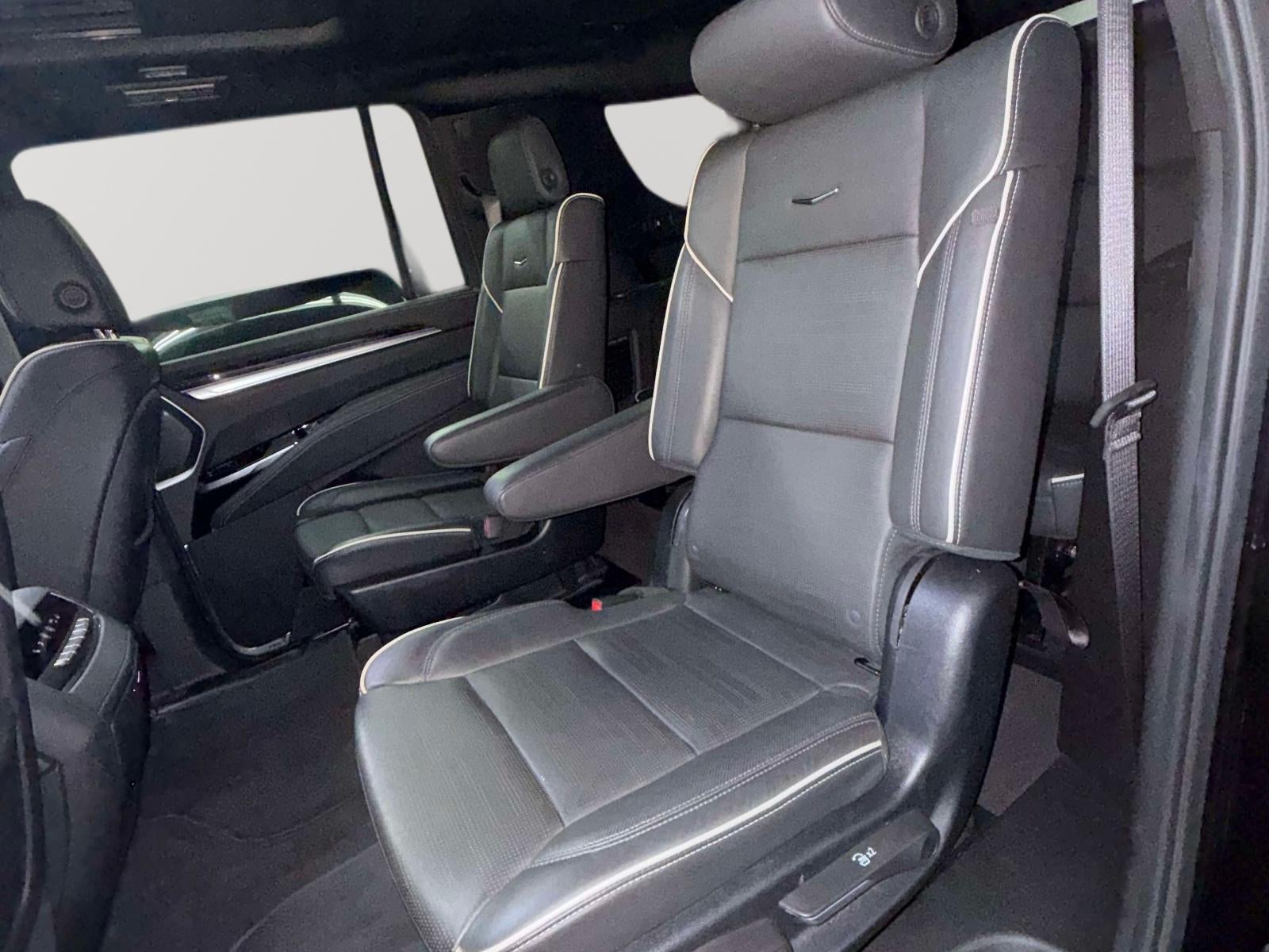 2025 Cadillac Escalade ESV Sport