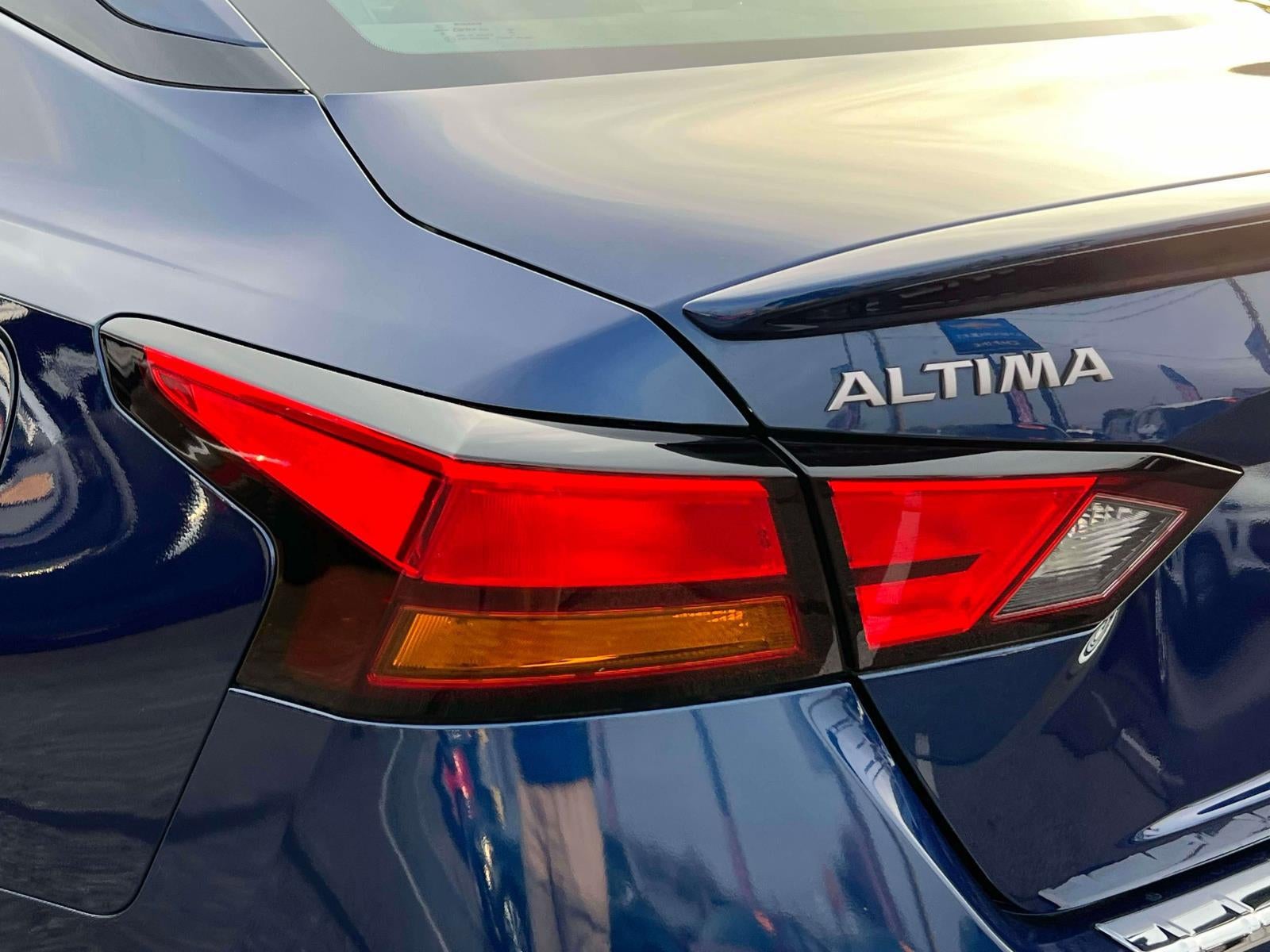 2023 Nissan Altima SR FWD