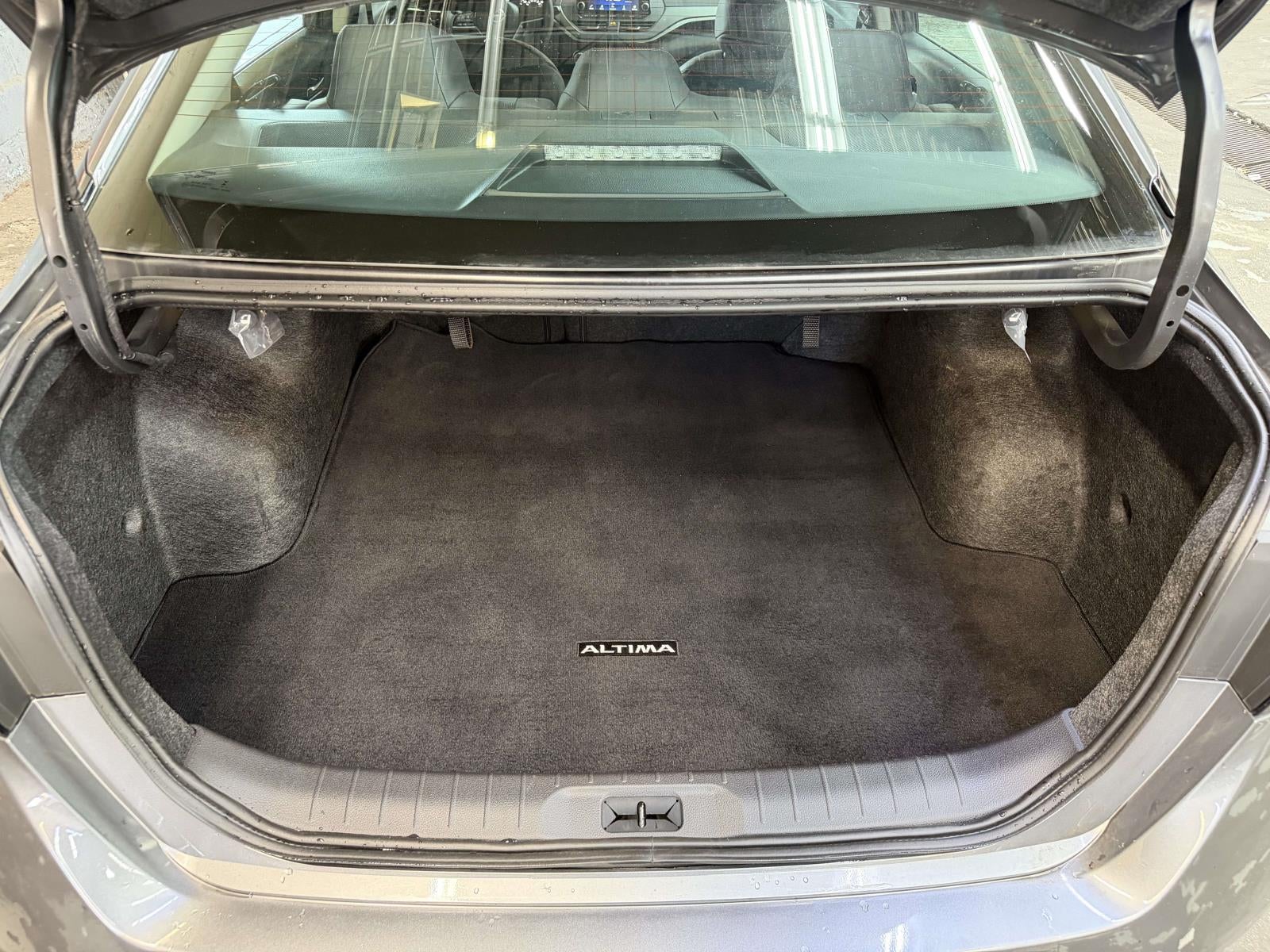 2025 Nissan Altima SR FWD