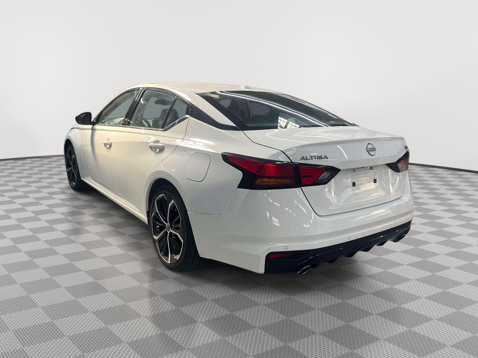 2024 Nissan Altima SR FWD