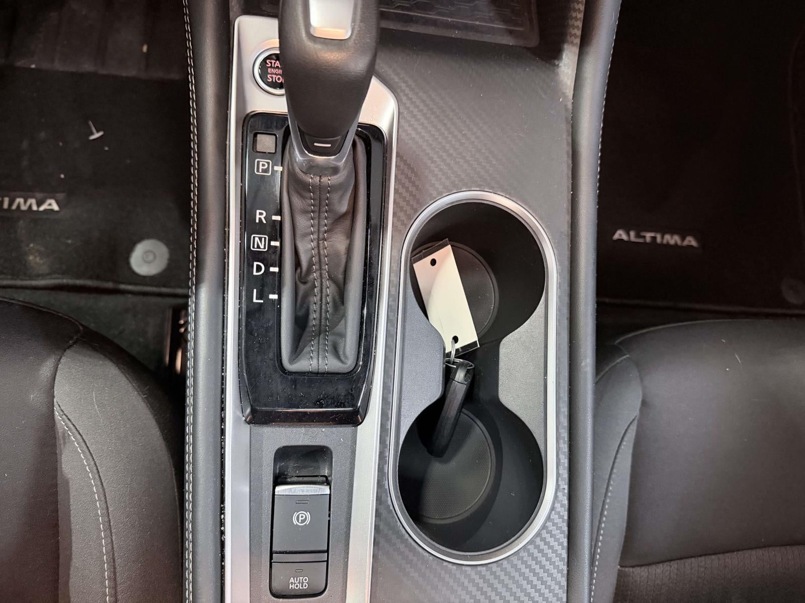 2025 Nissan Altima SV FWD
