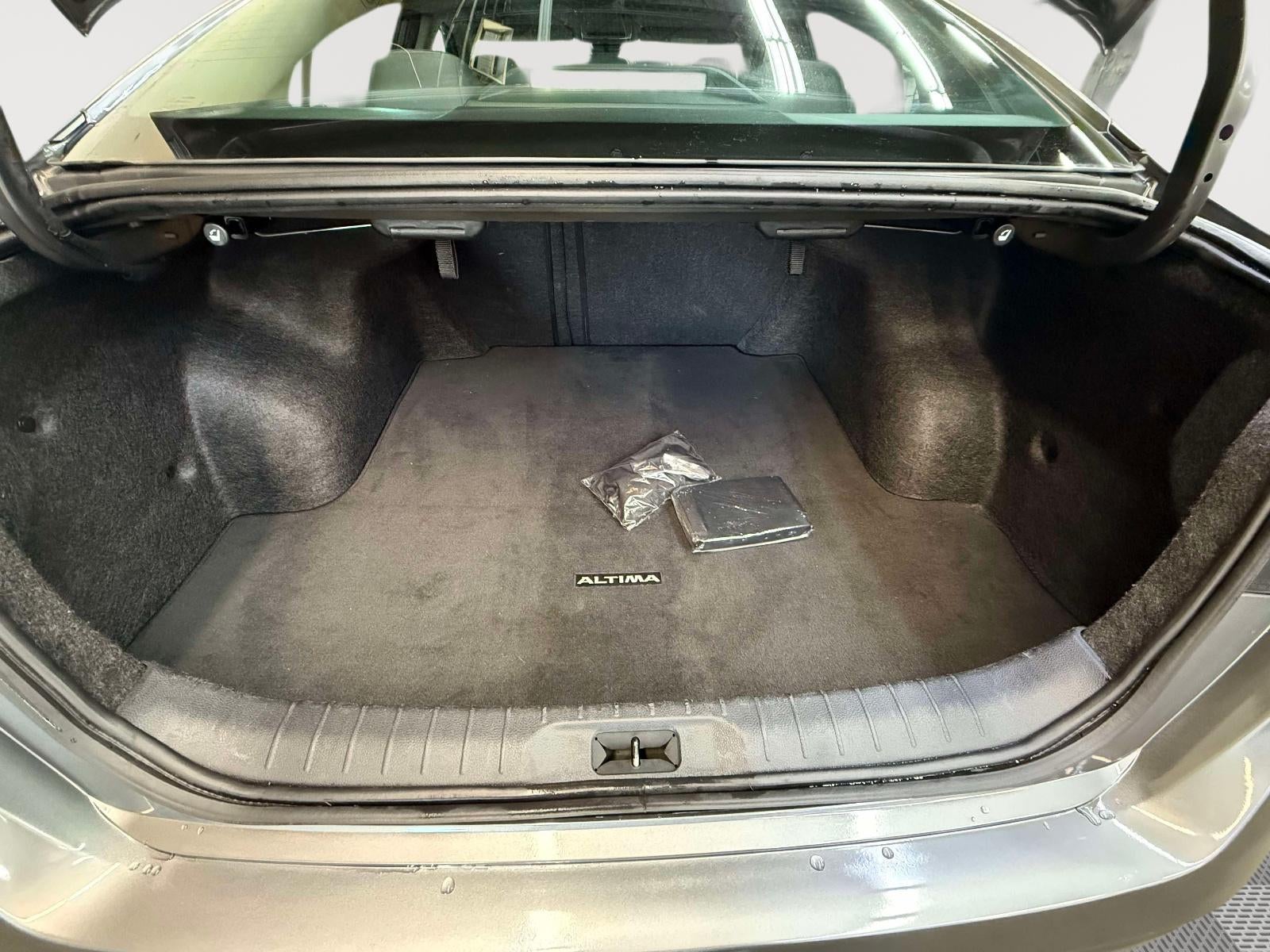 2024 Nissan Altima SV FWD