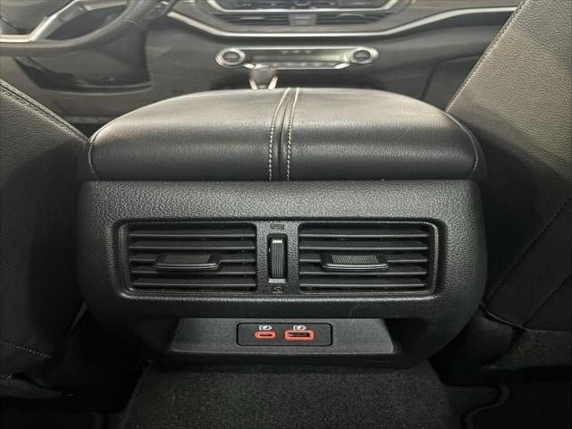 2023 Nissan Altima SL FWD