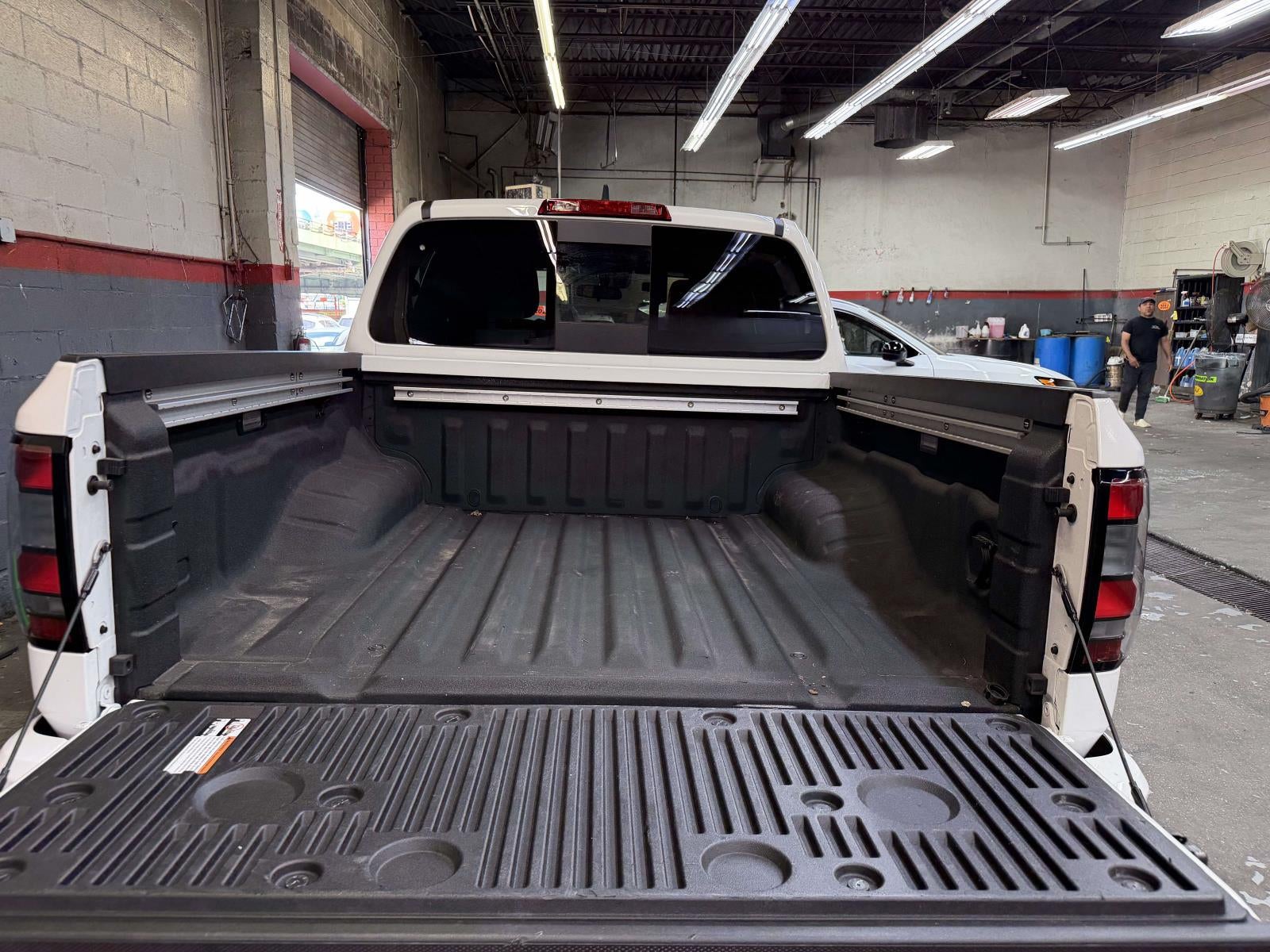 2025 Nissan Frontier Crew Cab SV 4x2