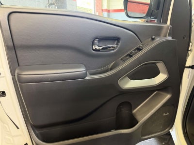 2025 Nissan Frontier Crew Cab SV 4x2