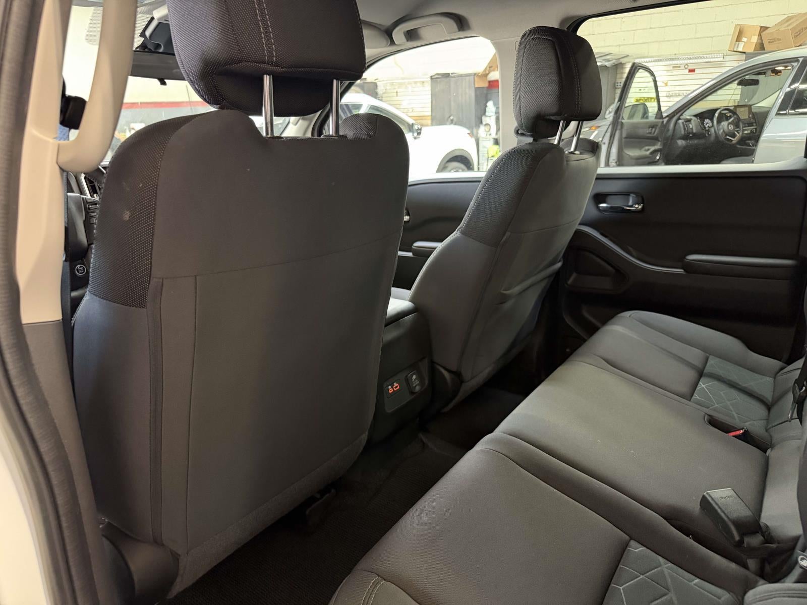 2025 Nissan Frontier Crew Cab SV 4x2