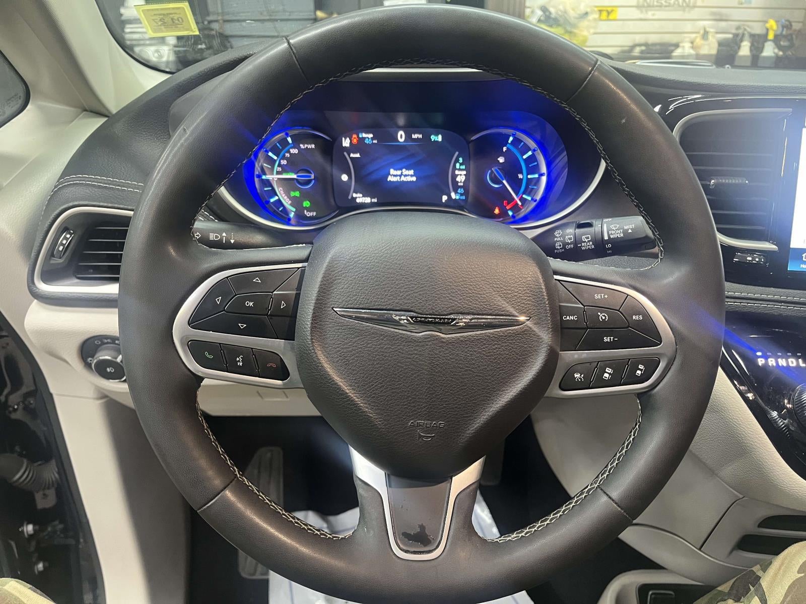 2024 Chrysler Pacifica Hybrid Select