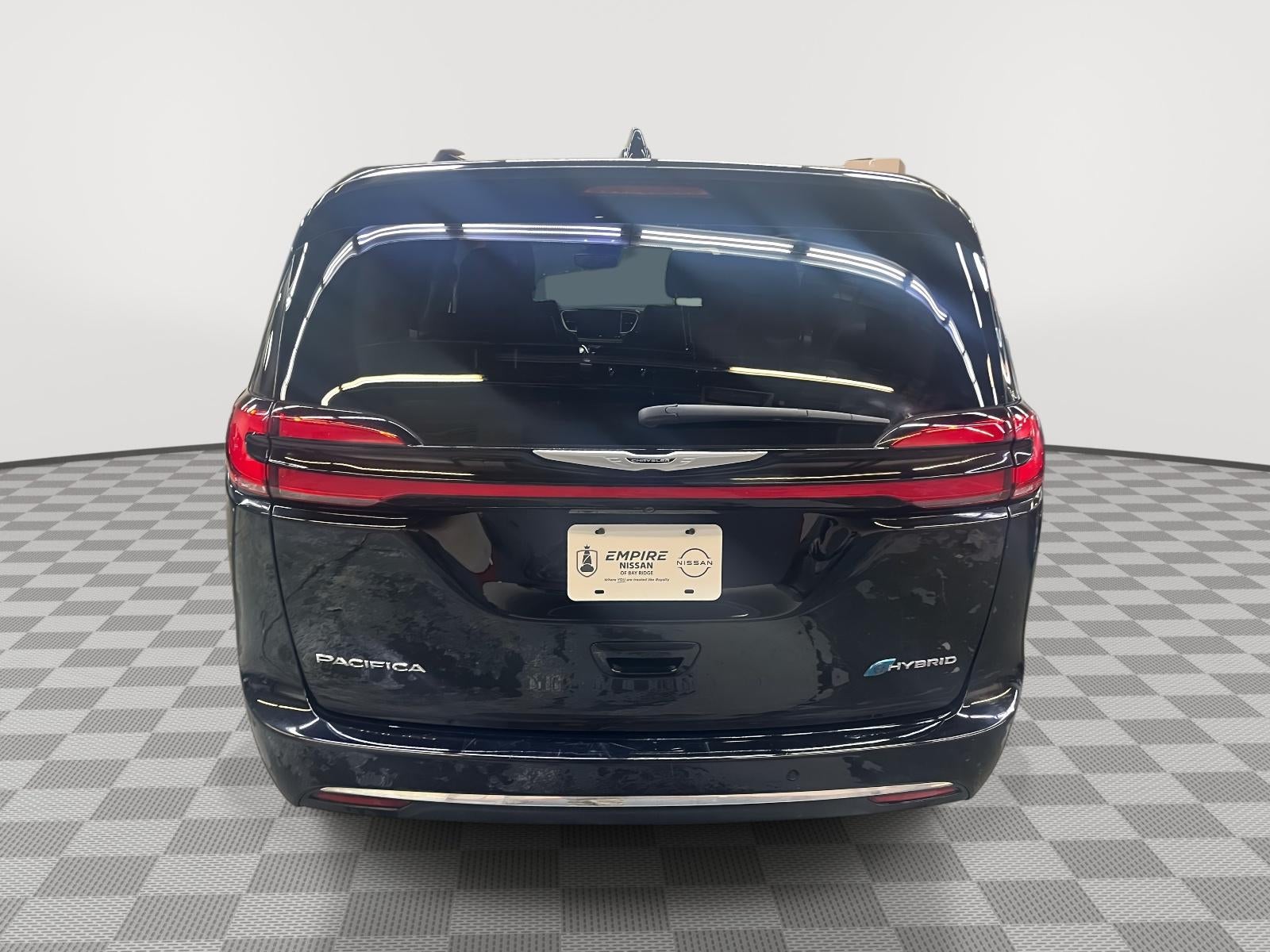 2024 Chrysler Pacifica Hybrid Select