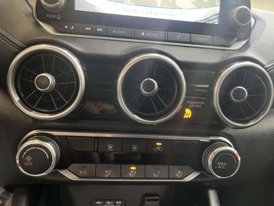 2022 Nissan Sentra SV Xtronic CVT