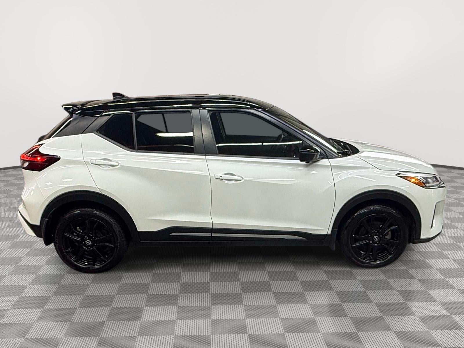2024 Nissan Kicks SR Xtronic CVT