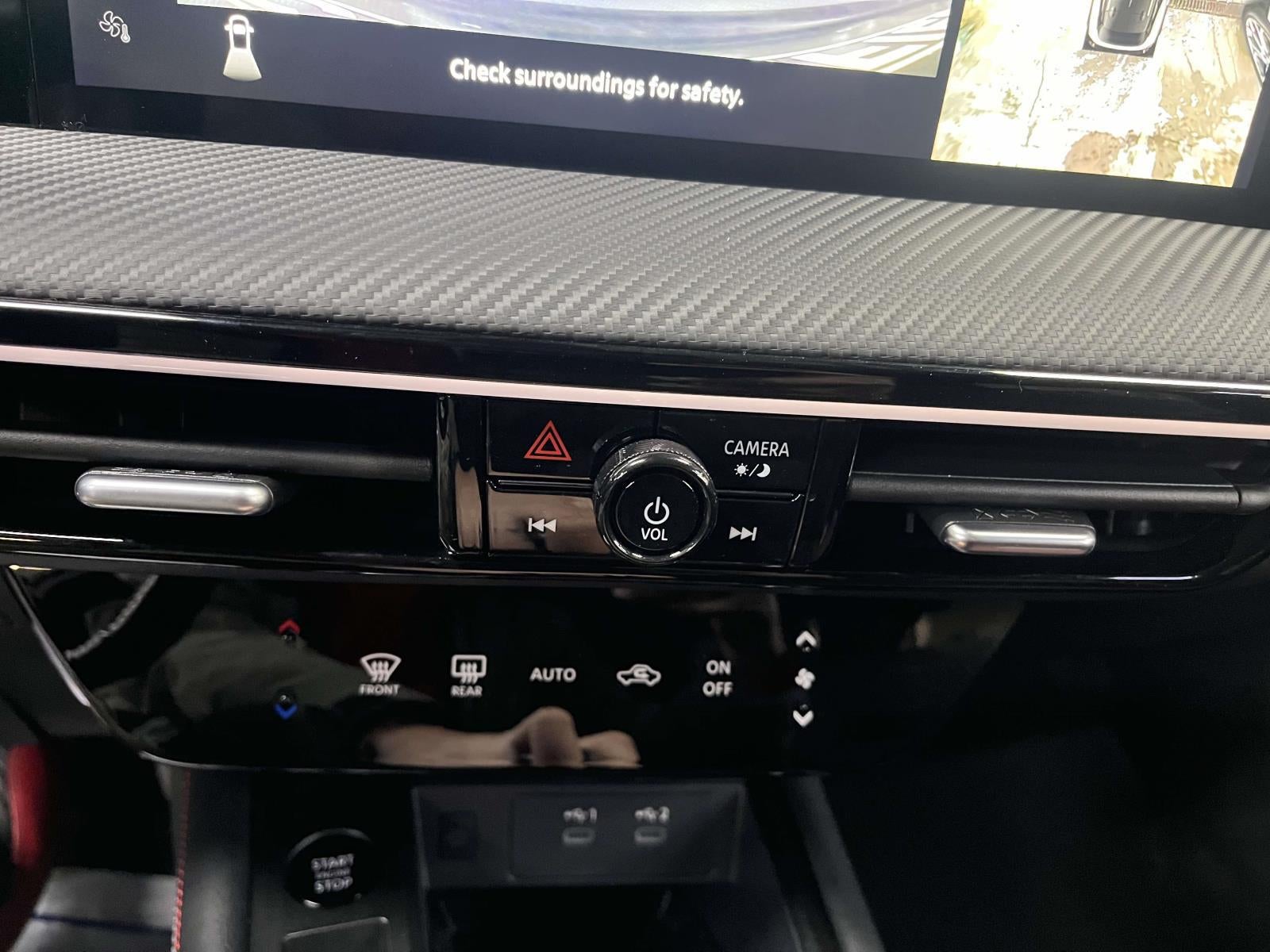 2025 Nissan Kicks SR Intelligent AWD