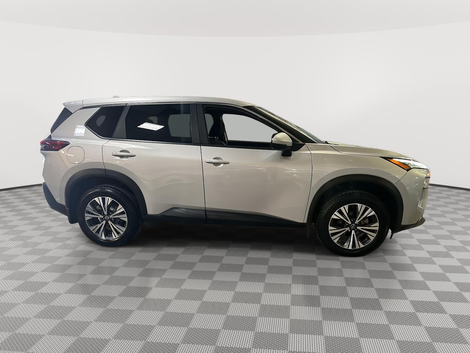 2022 Nissan Rogue SV Intelligent AWD