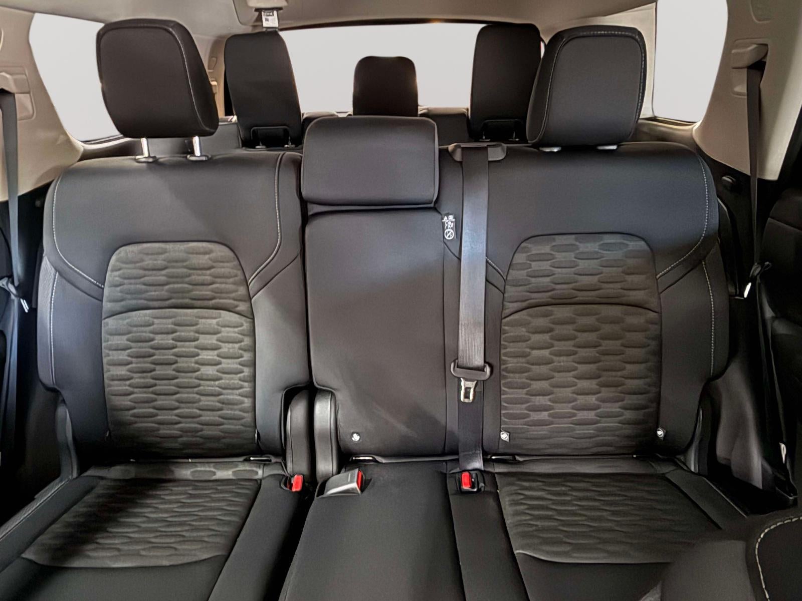 2025 Nissan Pathfinder S 4WD