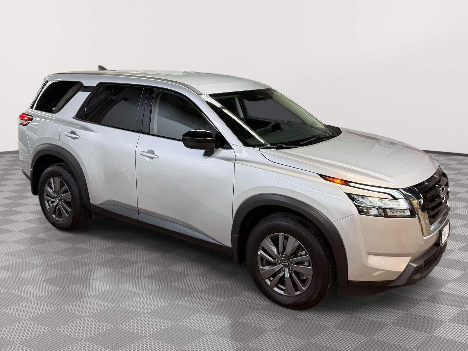 2025 Nissan Pathfinder S 4WD
