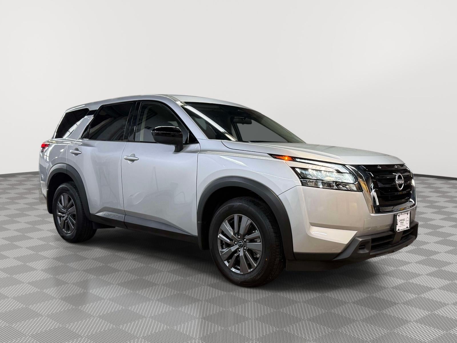2025 Nissan Pathfinder S 4WD