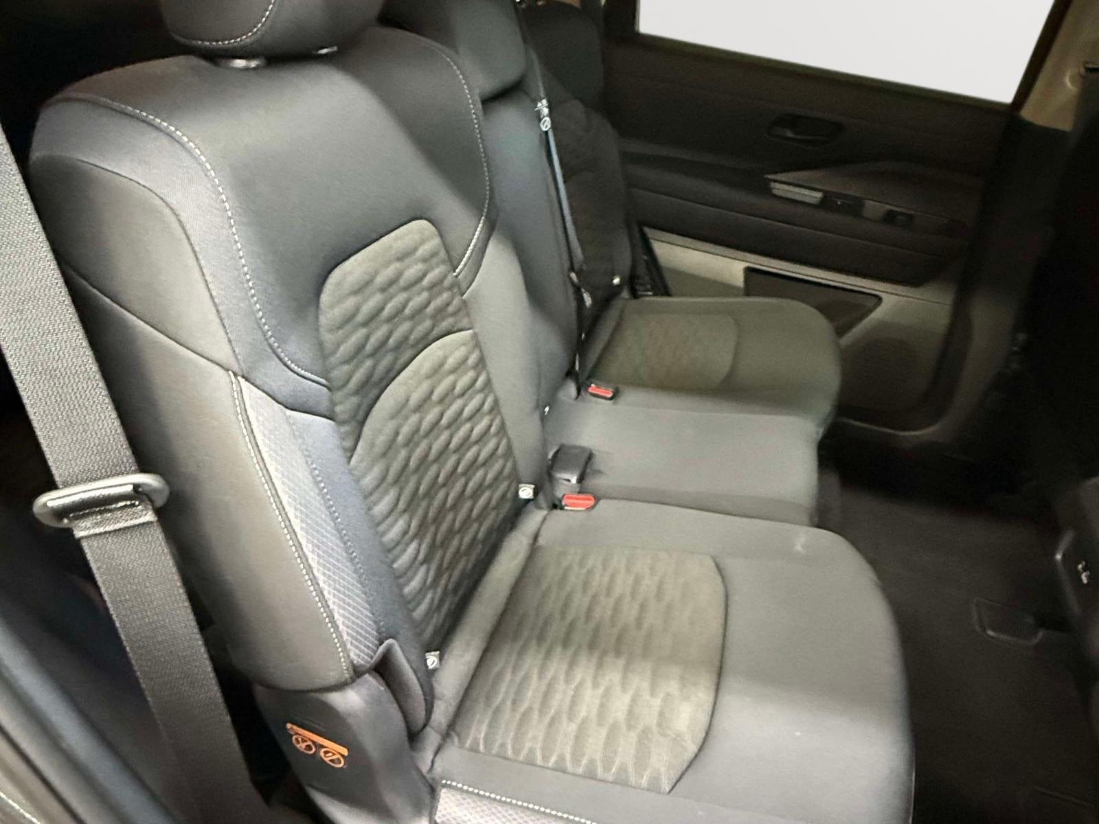 2025 Nissan Pathfinder S 4WD