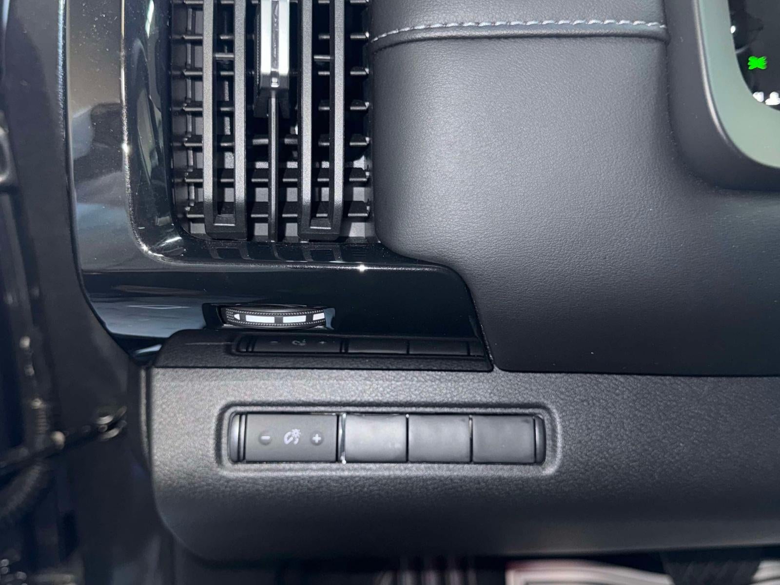 2025 Nissan Pathfinder S 4WD