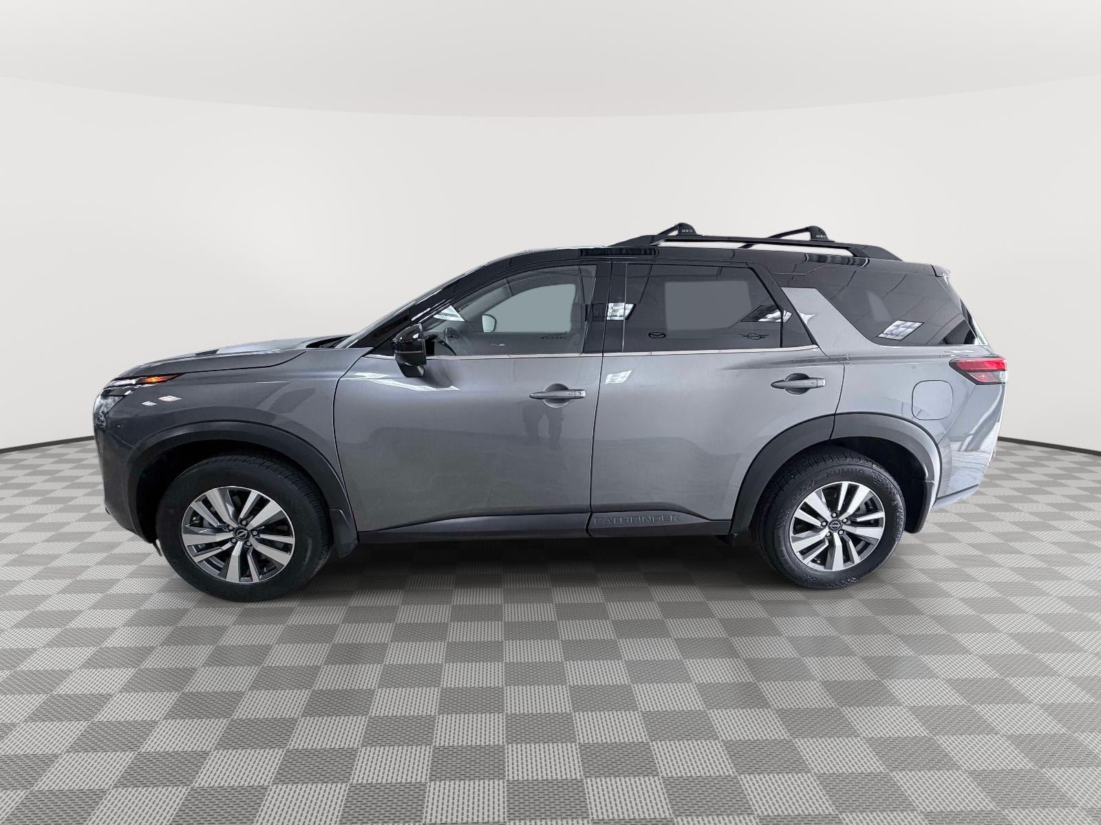 2025 Nissan Pathfinder SL 4WD