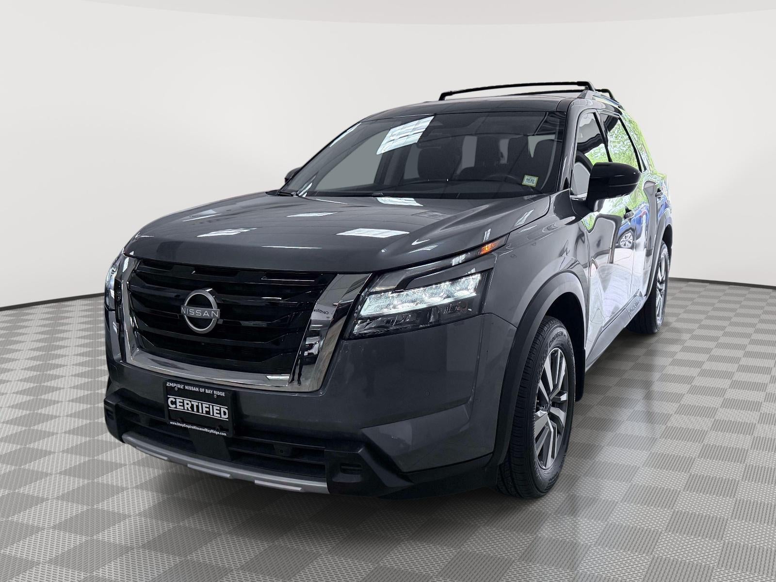 2025 Nissan Pathfinder SL 4WD
