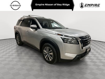 2025 Nissan Pathfinder SL 4WD