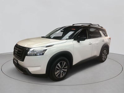 2023 Nissan Pathfinder SL 4WD