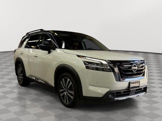 2022 Nissan Pathfinder Platinum 4WD