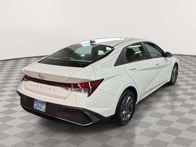 2024 Hyundai ELANTRA SEL