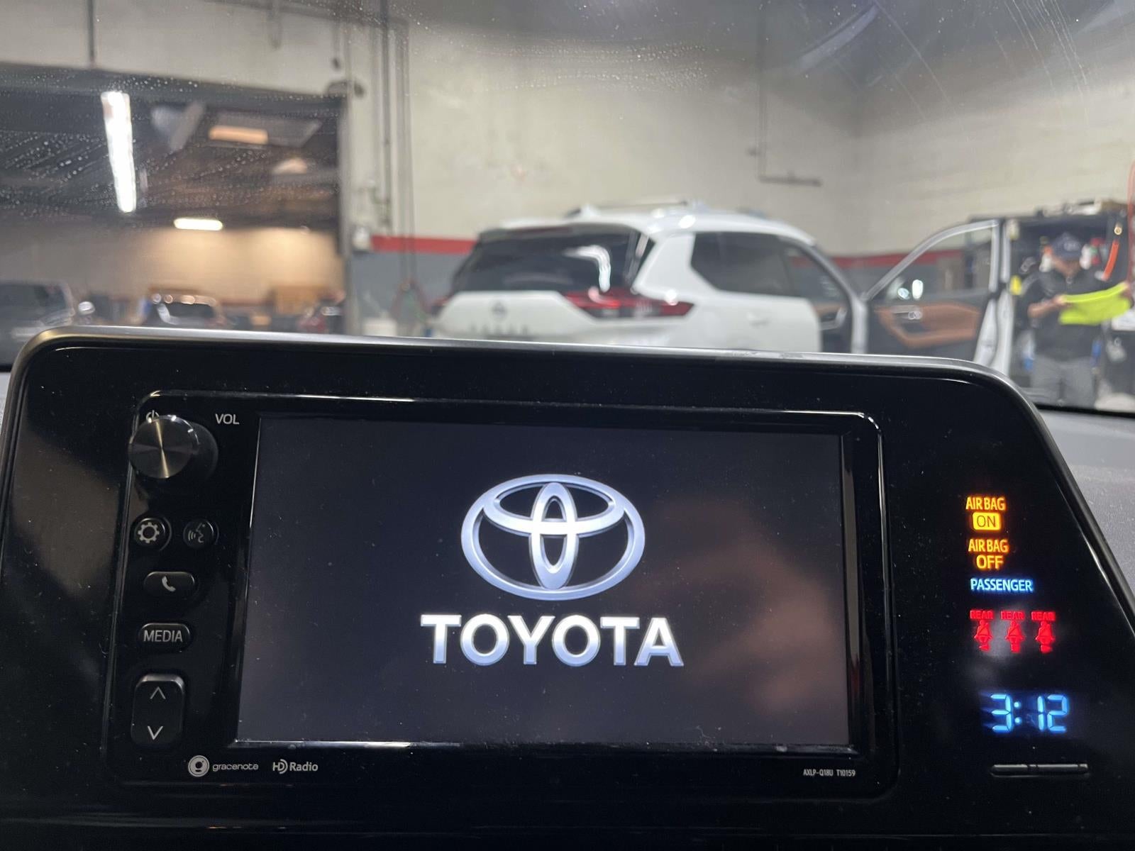 2018 Toyota C-HR XLE Premium