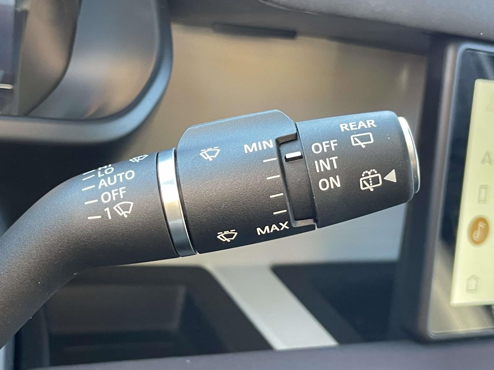 2023 Land Rover Defender 110 S