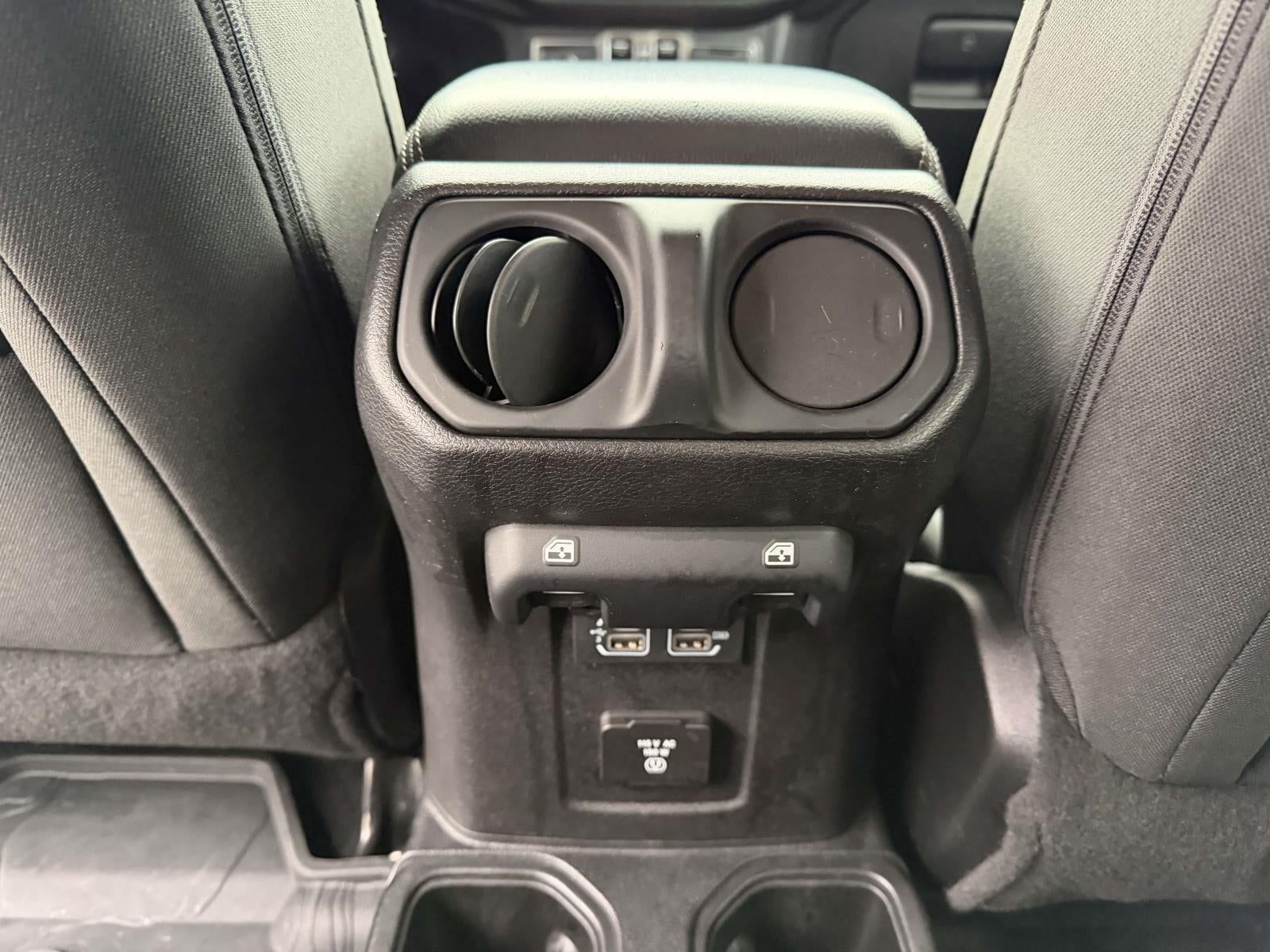 2018 Jeep Wrangler Unlimited Sahara 4x4