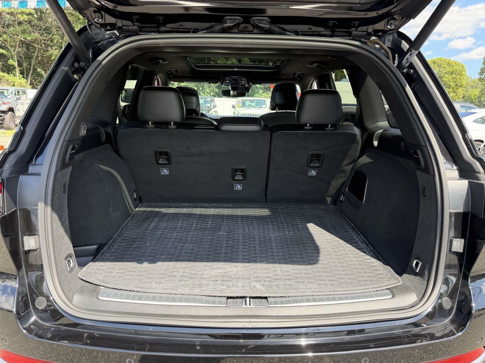 2022 Jeep Grand Cherokee Summit 4x4