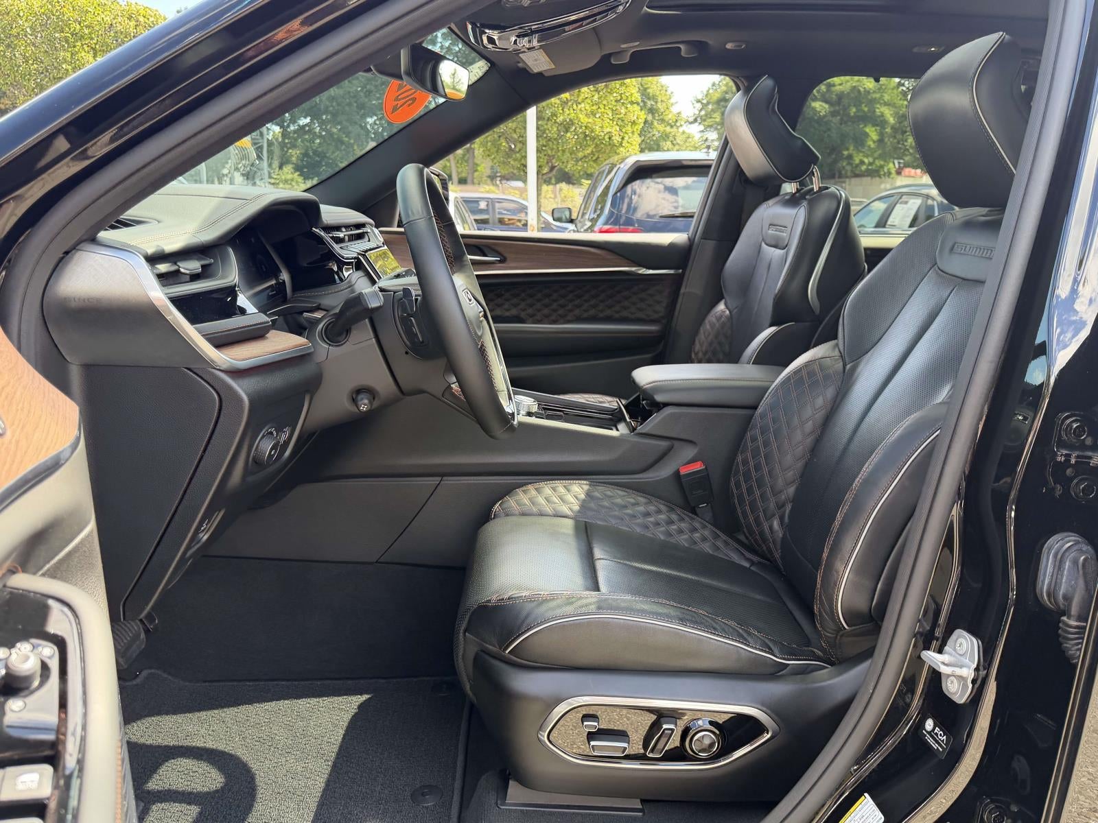 2022 Jeep Grand Cherokee Summit 4x4