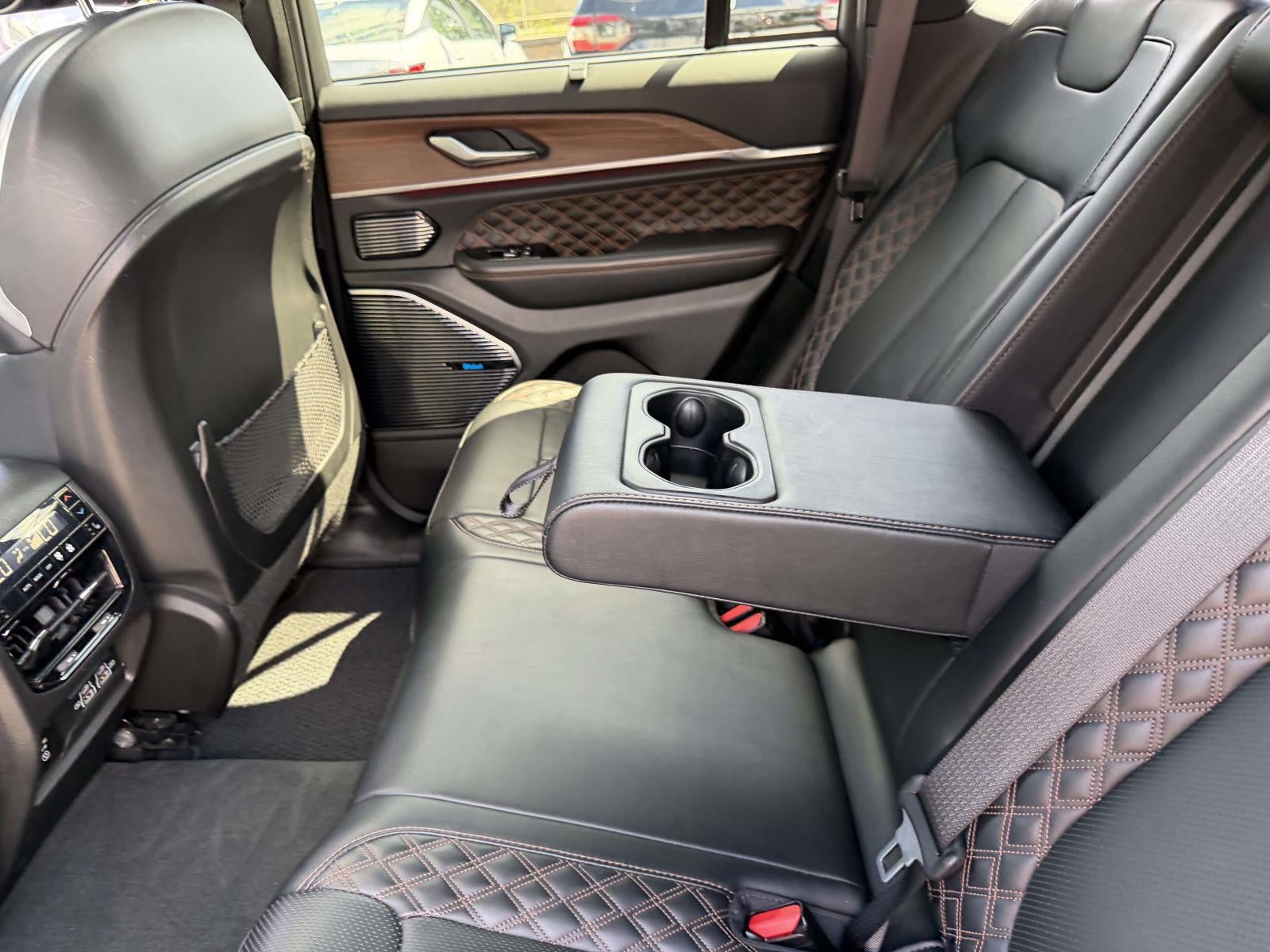 2022 Jeep Grand Cherokee Summit 4x4